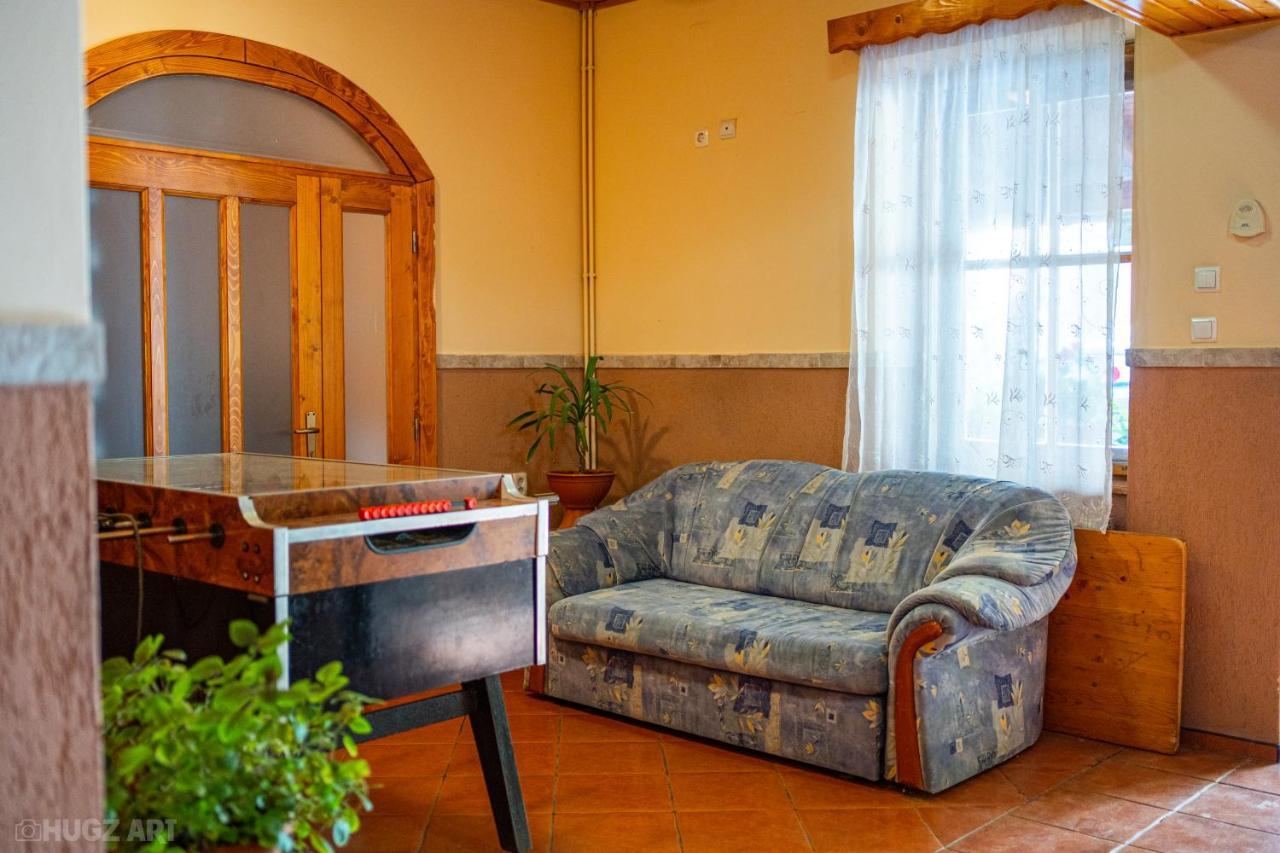Pensiunea Viktoria Tusnádfürdő Kültér fotó